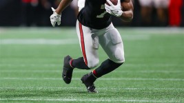 No Difference in NCAA Football Groin Injury Rates Between Turf and Natural Grass