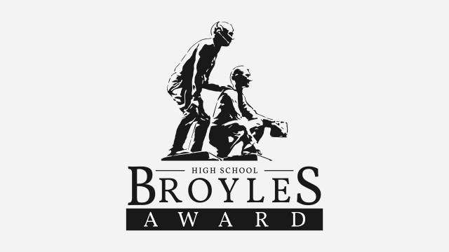 Broyles Award Announces Partnership with FieldTurf As  2021-2022 High School Broyles Award Presenting Sponsor