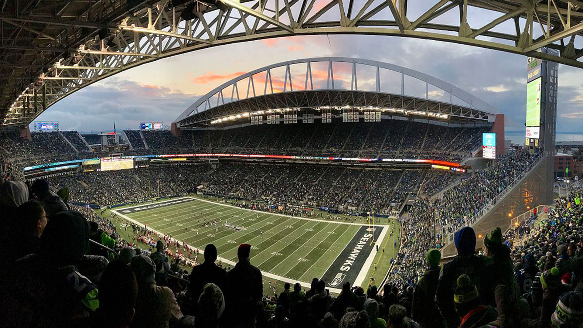 Seahawks and First & Goal, Inc. Announces New FieldTurf Surface at Centurylink  Field