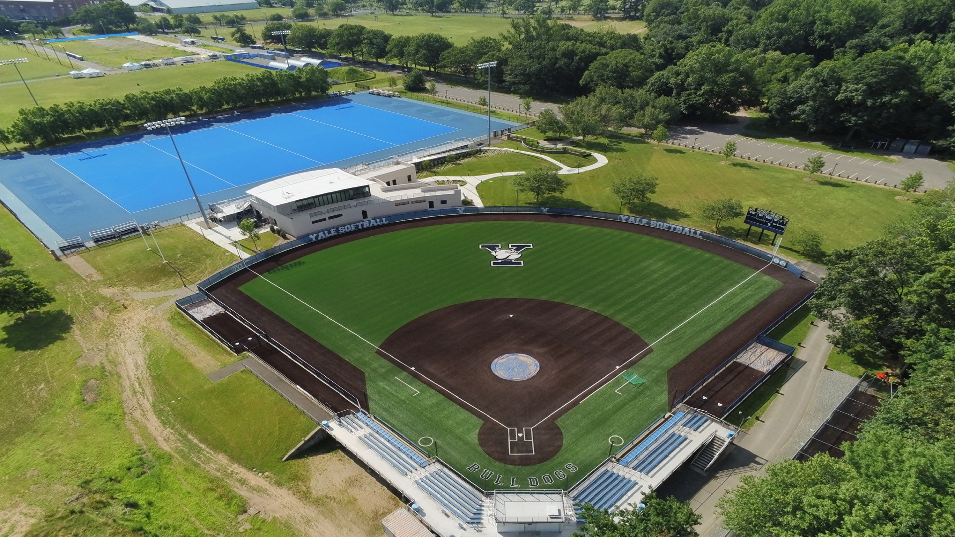 Softball Indoor and Outdoor Artificial Turf FieldTurf